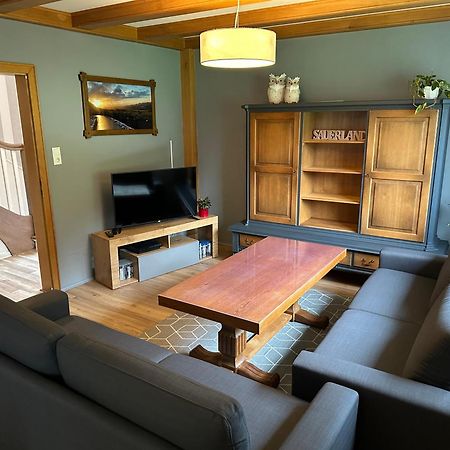 Modernisierte Ferienwohnung Im Schoenen Sauerland Meschede Exterior photo
