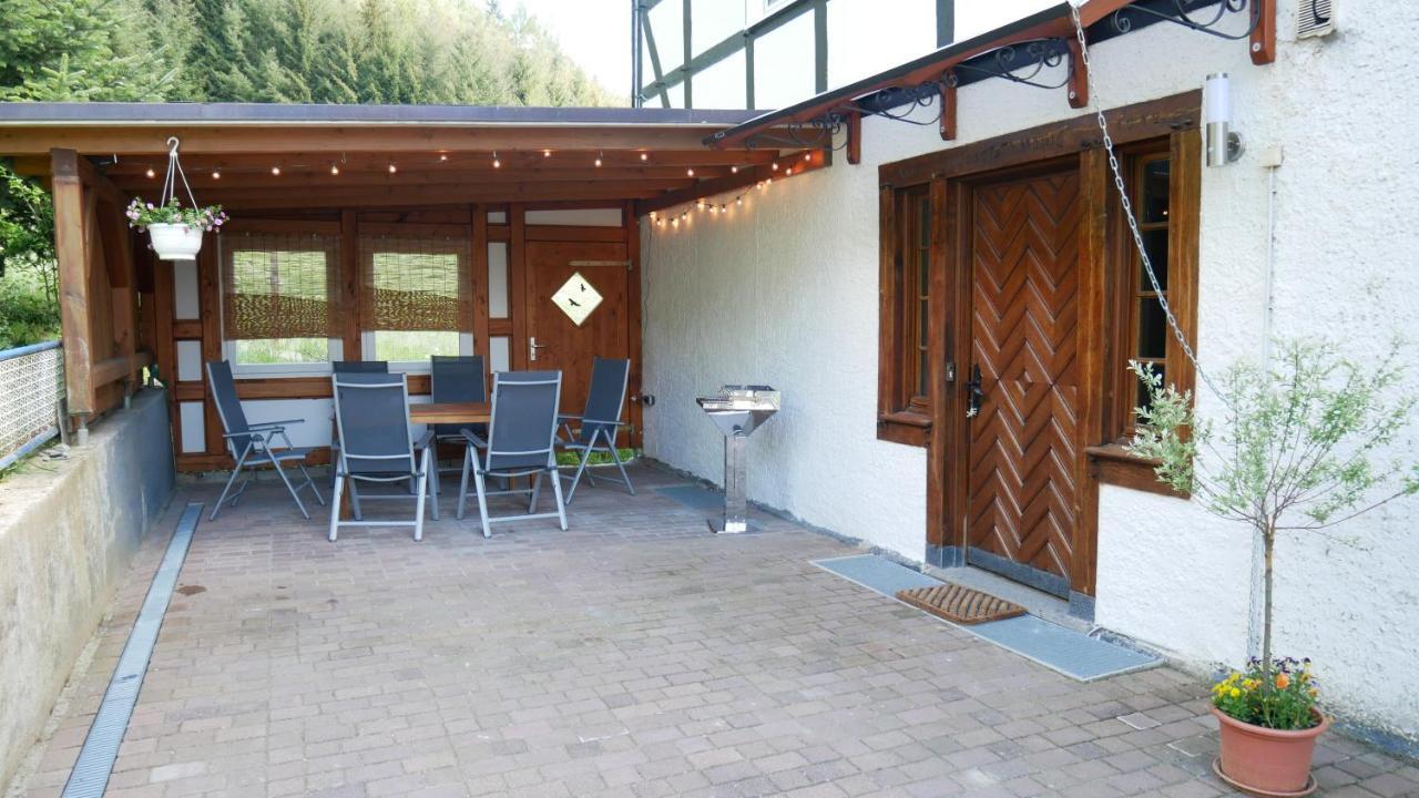 Modernisierte Ferienwohnung Im Schoenen Sauerland Meschede Exterior photo