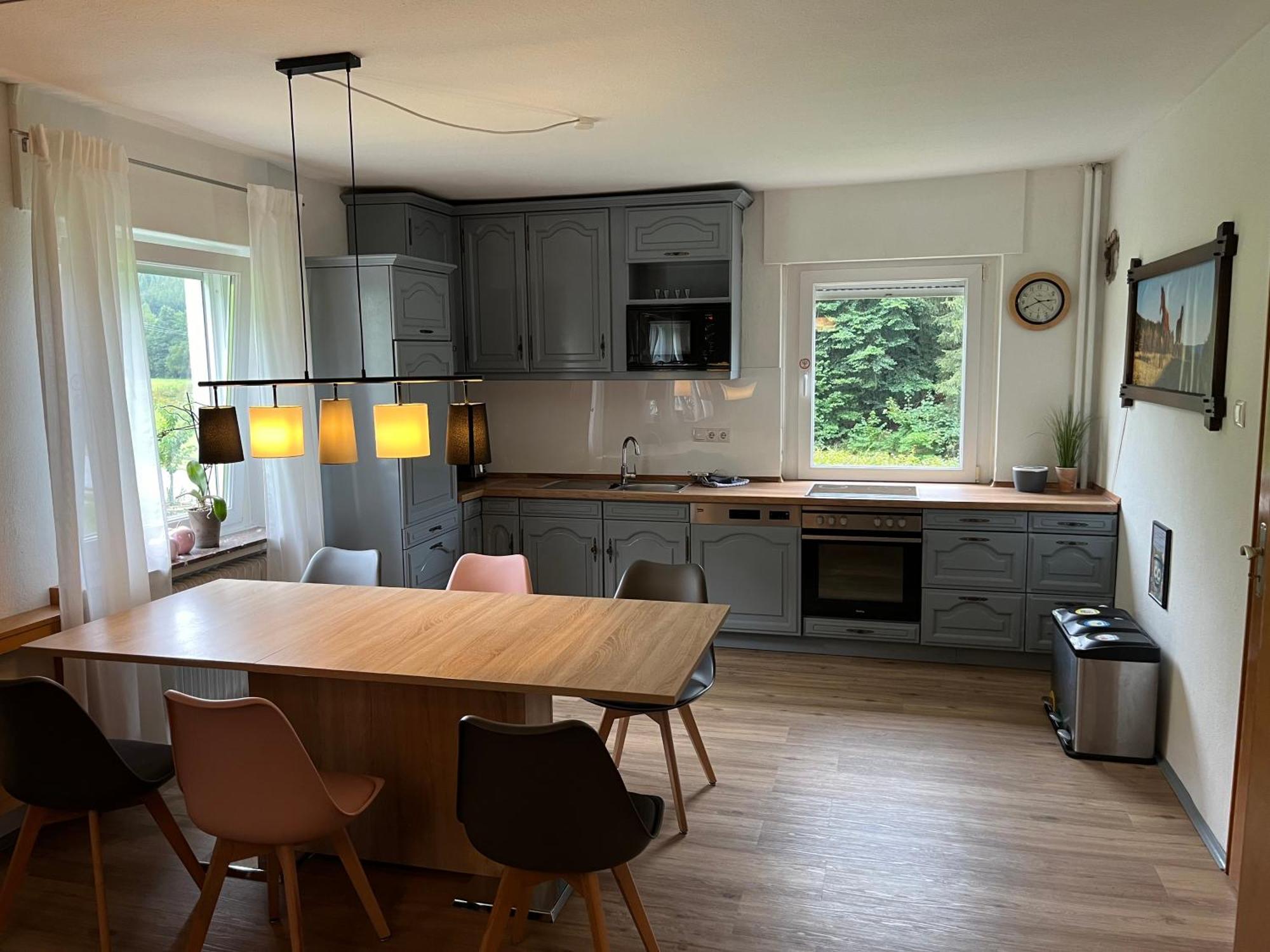 Modernisierte Ferienwohnung Im Schoenen Sauerland Meschede Exterior photo